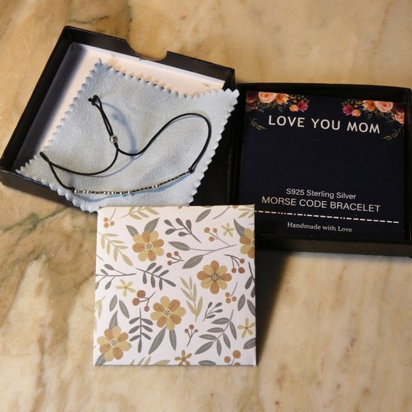NWT NiB morse code message bracelet with gift box and card "LOVE YOU MOM" - Picture 1 of 4